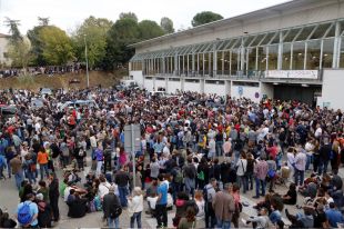 10.000 persones es concentren als pavellons de Santa Eugènia i Palau de Girona