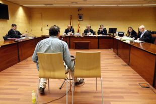 5 anys de presó per l'home que va apunyalar un veí a la sortida d'un col·legi electoral de Figueres