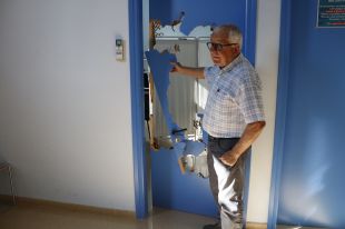 Esponellà denuncia els danys soferts a l'Ajuntament per la irrupció de la Guàrdia Civil