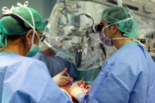 Una nova combinació prèvia a la cirurgia millora la supervivència en pacients amb càncer