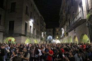 Més de 2.000 persones es concentren a Girona en suport a Sánchez i Cuixart