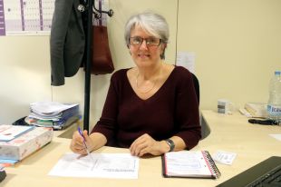Maria Mercè Roca estripa el carnet d'ERC pel ''tracte deslleial'' que ha rebut