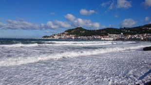 El primer cap de setmana de tardor arriba amb fred, vent i mala mar