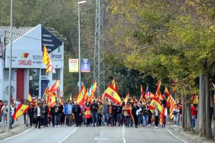 Menys de 400 unionistes surten en favor de la unitat d'Espanya a Girona