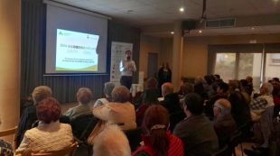 200 persones assisteixen a la presentació del servei de recollida porta a porta a Breda