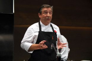 Joan Roca, ''dolgut'' amb les critiques per acollir Felip VI al Mas Marroch 