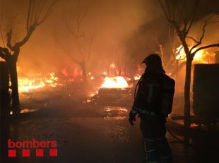 Un segon incendi en 48 hores en un càmping de l'Estartit calcina 12 bungalous