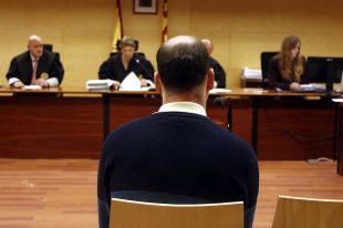 5 anys de presó per a l'expolicia de Tossa que va distribuir pornografia infantil de nadons