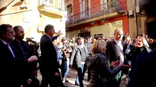 Rajoy, escridassat per un grup de veïns a Figueres 