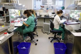 El Trueta fa 137 estudis d'anatomia patològica al dia