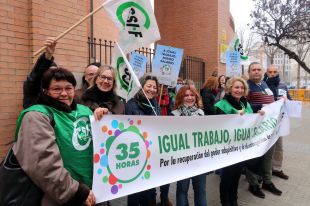 Concentració a Girona per reclamar millores salarials per als funcionaris de l'Estat