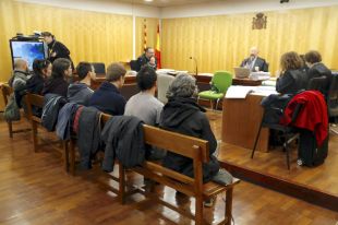 544 euros de multa per als set activistes antiMAT que es van atrinxerar en un bosc