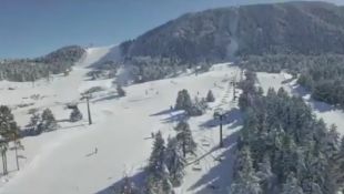 El vent i un allau obliguen a tancar les estacions de Vallter 2000 i Núria respectivament