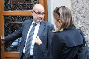 La direcció del geriàtric La Caritat està trasbalsada pels fets i demana tranquil·litat a interns i familiars