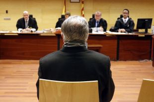 Absolt l'acusat d'abusar i fer tocaments a les seves tres fillastres i a una altra menor a Blanes