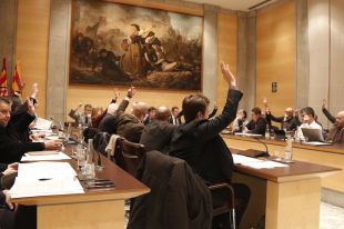 La Diputació insta el Parlament a aprovar de nou les lleis suspeses pel TC