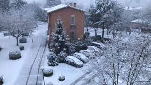 La neu obliga a tancar 13 escoles i 2.616 alumnes es queden sense classes