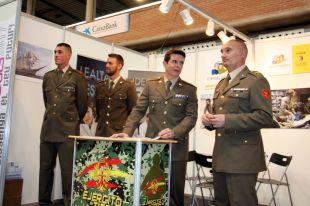 El jutge resol que l'Exèrcit podrà participar a l'ExpoJove però sense dur uniforme