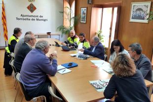 Canviaran la senyalització per reduir les cues al pont de Torroella de Montgrí
