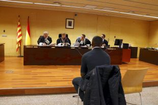 Jutgen un veí de Salt acusat d'obligar una dona a fer-li una fel·lació al cotxe a la sortida d'una disco