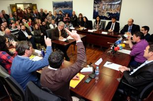 Els militants del PDeCAT de Llançà escullen mantenir el pacte amb el PSC