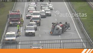 Un accident provoca 5 km de retencions a l'AP-7 a Fogars de la Selva