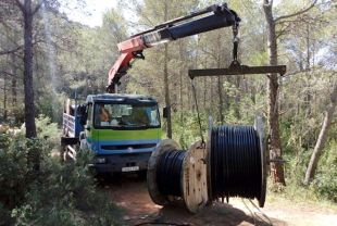 Roben més d'un quilòmetre de coure i deixen 200 abonats sense telèfon a Boadella