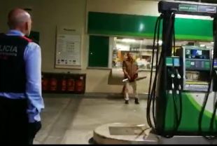 Ingressa a la unitat psiquiàtrica l'home que va amenaçar la policia amb una motoserra a Palafrugell