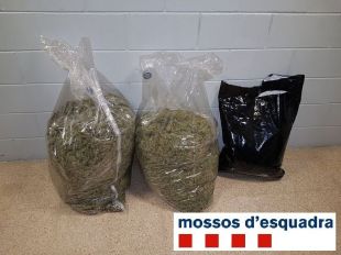 Persecució d'un conductor des de la Jonquera fins Girona carregat amb 20 kg de marihuana