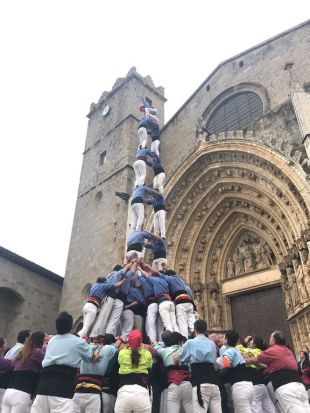 Més de 600 castellers a la 7a trobada de colles gironines a Castelló d'Empúries
