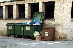 Desconvoquen la vaga indefinida d'escombraries del Pla de l'Estany