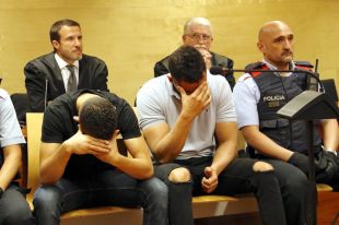 Els autors del crim fora del Caribbean ''van matxucar a cops'' la víctima segons les acusacions