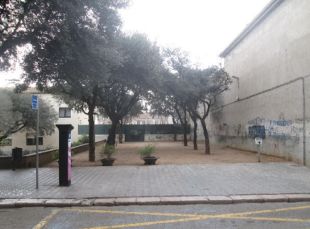 Figueres rentarà la cara a la plaça de l'Institut i la protegirà d'actes incívics