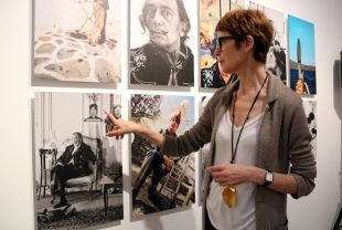 El Museu Dalí mostra fotografies de Robert Whitaker que mostren la part més íntima de l'artista