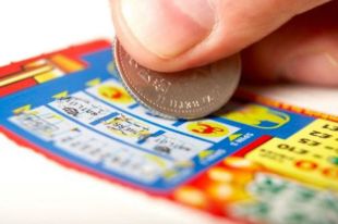 Cinc detinguts per robar unes 1.000 butlletes de loteria ''rasca i guanya'' a Palamós