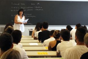 Els centres privats i concertats, els que més inflen les notes als alumnes de Batxillerat