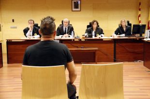 Absolt el policia local acusat d'abusar sexualment de la fillastra de 3 anys a Vall-llobrega