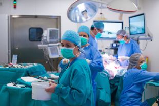 L'hospital Santa Caterina de Salt comença a fer operacions de cirurgia maxil·lofacial