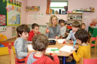 La preinscripció escolar per l'educació infantil, primària i ESO serà entre el 13 i el 22 de maig