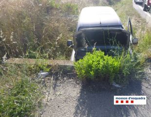 Denunciats tres conductors que conduïen beguts i es van accidentar a l'Alt i el Baix Empordà