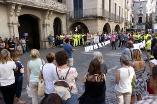 150 treballadors de l'Ajuntament de Girona es concentren demanant es ''compleixi el conveni''