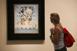 El MNAC mostra el paper artístic de Gala, més enllà de musa de Dalí