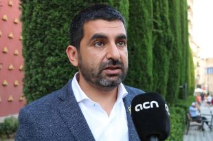 El conseller de Treball fa el traspàs de carteres amb Dolors Bassa a la presó de Figueres