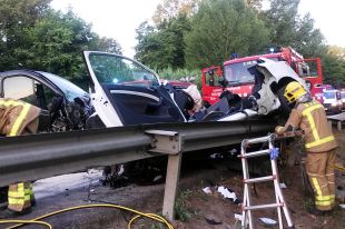 Quatre morts i tres ferits en un accident entre un cotxe i una furgoneta a Vidreres