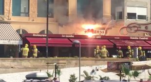 Desallotjades un centenar de persones per l'incendi d'un restaurant a Palamós