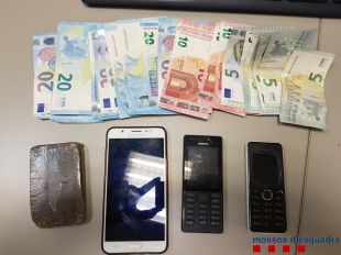 Arrestat un home durant un control de trànsit a Palafrugell per dur 100 grams d'haixix