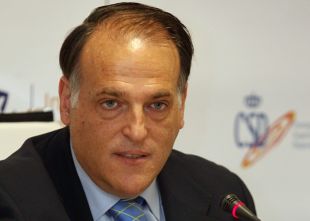 La Lliga castiga als equips catalans i envia Barça i Girona a Estats Units