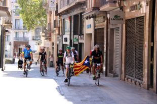 Pedalem per la Independència arriba a Figueres després de recórrer 700 quilòmetres