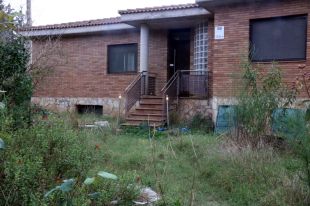 El fill de la dona trobada morta a Sils confessa que la va matar ofegant-la 