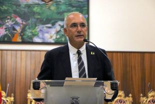 Francesc Cruanyes renuncia a l'alcaldia de Figueres però continuarà al govern